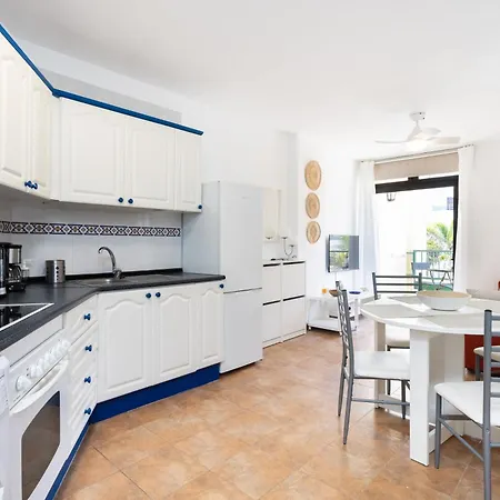 아파트 Home2book Cozy Coastal & Pool, Cristianos 아로나